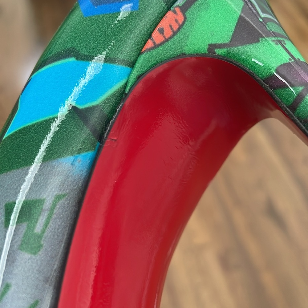 Christian Louboutin Pigalle Follies 100mm Patent Metrograf Pumps in Taiga Green - Picture 10 of 14